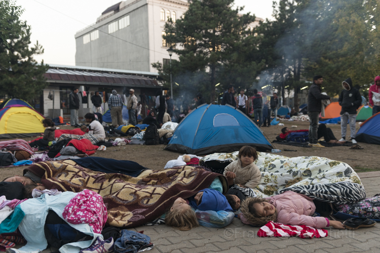 Belgrade refugees aid