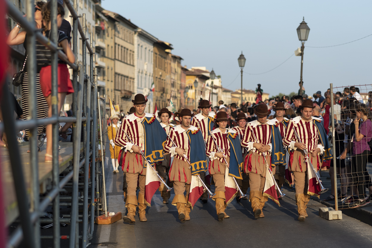 gioco del ponte a pisa